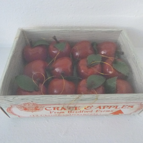 Glossy Red Apple Little Ornaments 12 In Original Box w/BONUS Glitter Apple - Picture 5 of 6
